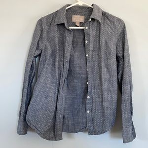 Banana republic XS polka dot button down